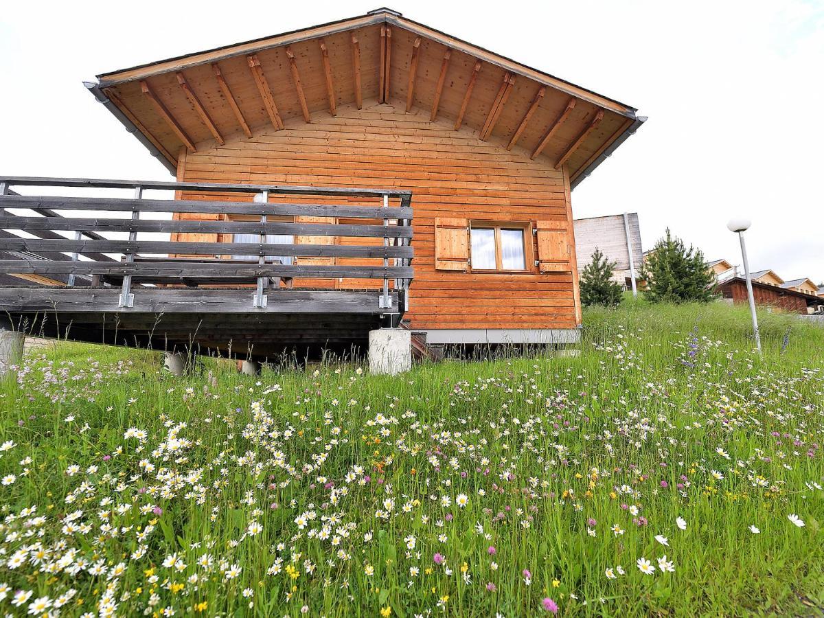 Holiday Home Komfort Aclas Maiensaess Resort-1 By Interhome Holiday home Urmein