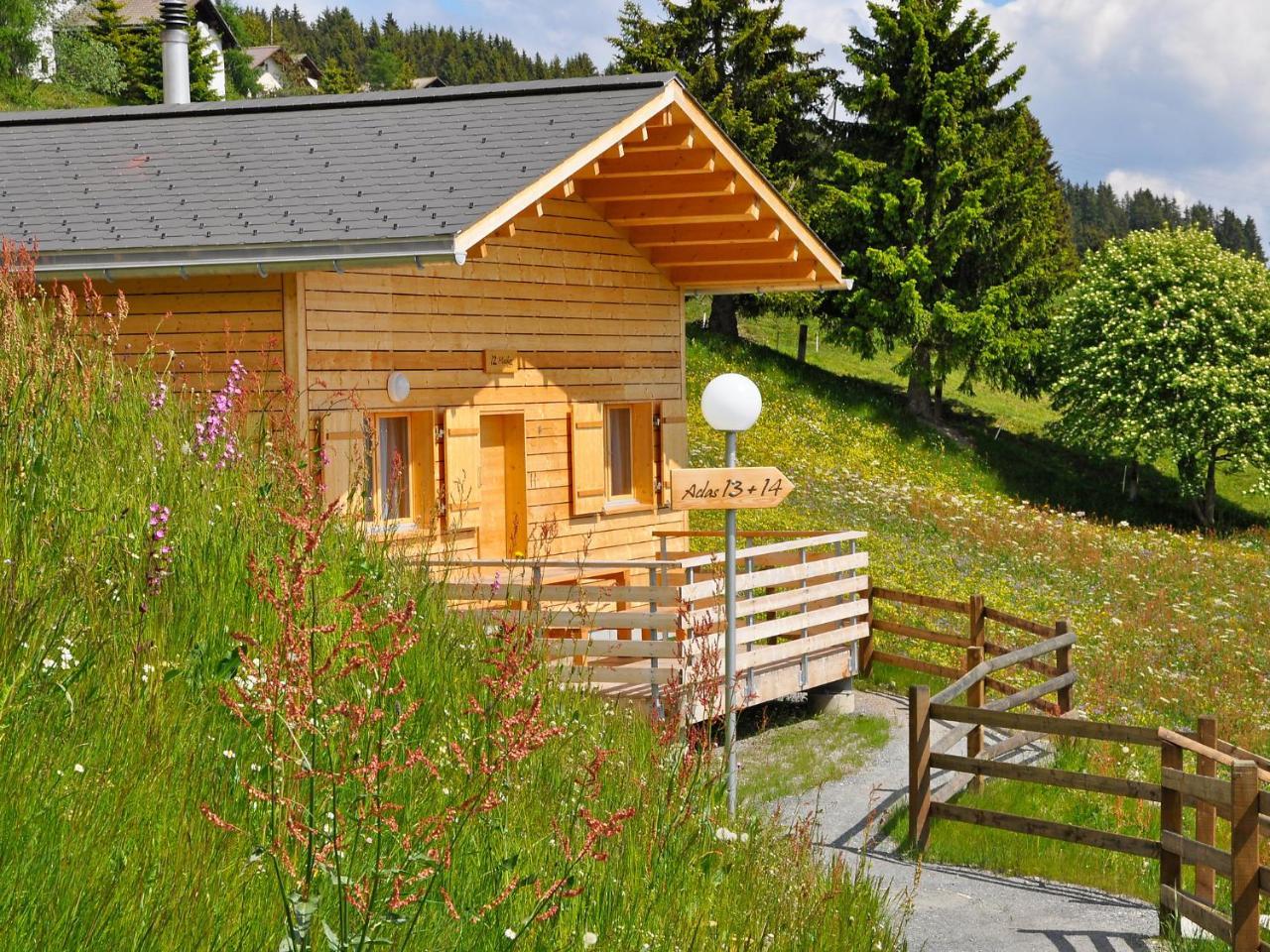 Holiday Home Komfort Aclas Maiensaess Resort-1 By Interhome Holiday home Urmein